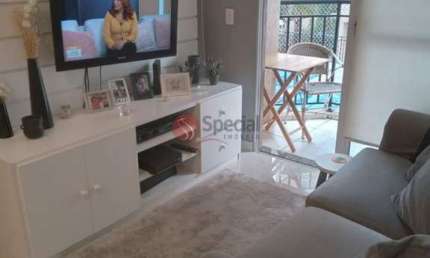 Apartamento à venda na Mooca, 63 m² com 3 quartos, sendo 1 suíte, sala com sacada , 1 vaga.