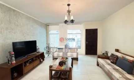 Casa térrea com 3 quartos para compra no Jardim Vila Formosa com 150 metros.