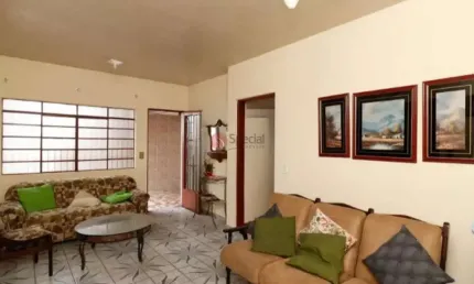 Casa térrea para compra no Aricanduva com 209 metros.