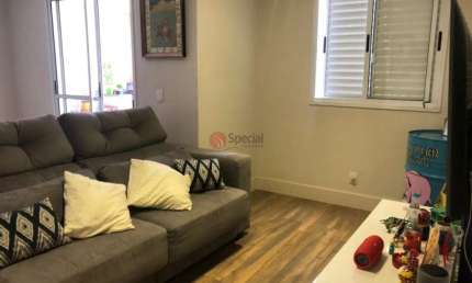 Apartamento no Parque São Jorge com 2 dormitórios sendo 1 suíte semi-mobiliado