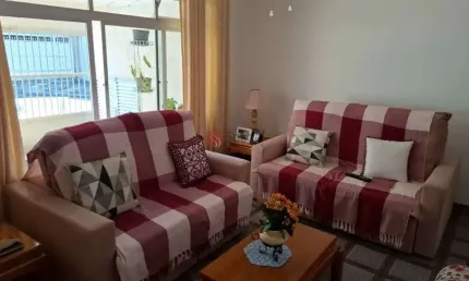 Casa térrea com 2 quartos e 2 vagas 93 metros no tatuapé.