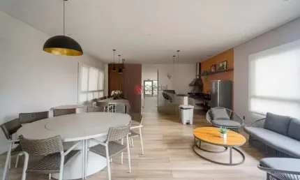 Apartamento no Tatuapé com sacada gourmet, suíte, vaga determinada, livre e coberta