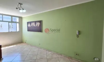 Apartamento de  92 m² no Tatuapé, andar alto, 2 quartos e 1 vaga de garagem.