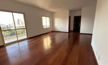 Apartamento no Tatuapé, 156,50 metros, 4 quartos, 2 suítes, 3 vagas, próximo ao Hospital São Luiz.
