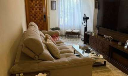 Sobrado na Vila Matilde com 188 metros  com 3 quartos à venda ou aluga.