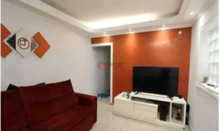 Sobrado de 125 metros com 2 quartos para alugar Jardim Record.