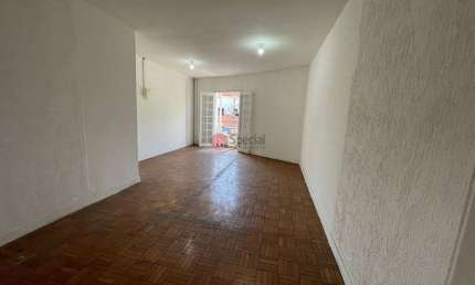 Casa assobradada com 3 quartos na Vila Carrão para locação.