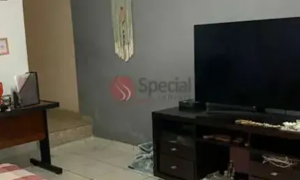 Casa térrea residencial na Água Rasa com 250 metros.