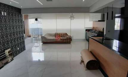 Apartamento  no Tatuapé com 105 metros, 2 suítes,   3 vagas de garagem.