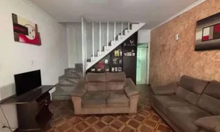 Sobrado à venda no Tatuapé com 135 metros, 3 quartos.