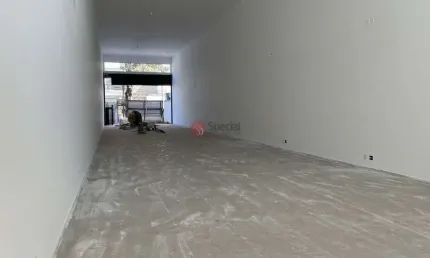 Salão de 300 metros com 2 vagas de garagem no tatuapé.
