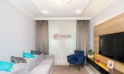 Sobrado com 3 quartos sendo  2 suítes, espaço gourmet e  2 vagas de garagem.