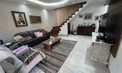 Sobrado na Vila Formosa com 100 m²,  3 vagas de garagem para carros grandes.