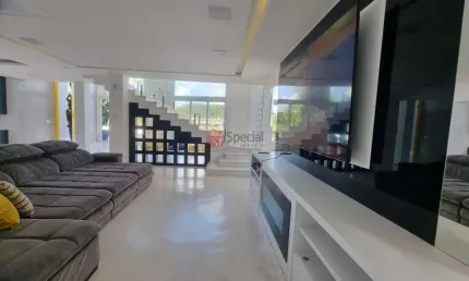 Casa em condomínio à venda no jardim campo limpo,  totalmente decorada e mobiliada, 968 metros.