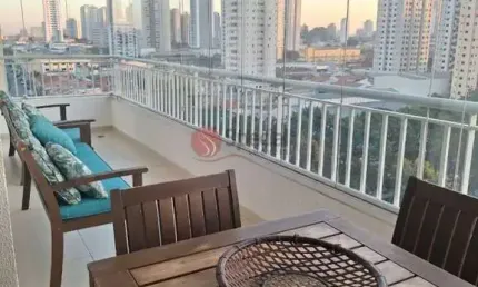 Apartamento na mooca, amplo,  com varanda gourmet à venda ou locação.
