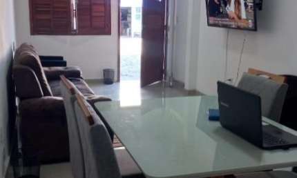 Casa com 2 quartos para alugar na Rua Governador Valadares, 00, São Cristóvão, Cabo Frio