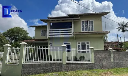 Casa para Venda em Joinville, Petrópolis, 3 dormitórios, 1 suíte, 2 banheiros, 1 vaga