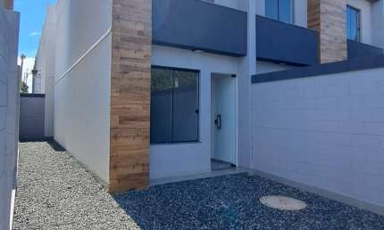 Vendo Linda Casa de 2 quartos, Palhada em Nova Iguaçu