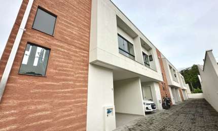 Casa em condomínio fechado com 2 quartos para alugar no Velha Central, Blumenau , 73 m2 por R$ 2.190