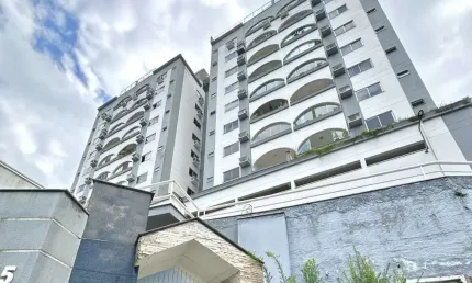 Apartamento com 3 quartos para alugar no Centro, Blumenau , 144 m2 por R$ 2.500