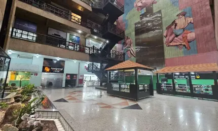 Sala comercial para alugar na Rua Rio Grande do Sul, 756, Barro Preto, Belo Horizonte por R$ 5.400