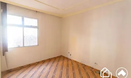 Apartamento com 3 quartos à venda na Rua Perimetral, 330, Carlos Prates, Belo Horizonte por R$ 240.000