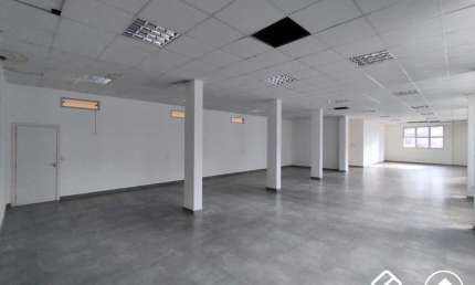 Sala comercial para alugar na Rua Alessandra Salum Cadar, 11, Buritis, Belo Horizonte por R$ 1.600