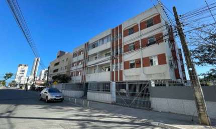 Apto frente sul, varanda, ventilado, sala p 2 ambientes, 3 qtos 1 ste, 2 vagas.