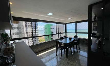 Apto alto padrão 4 qtos 2 suítes nascente, ventilado, com uma vista linda um por andar em Candeias.
