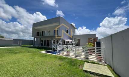 Casa completa em condomínio de alto padrão na Barra de São Miguel