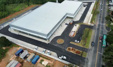 Ponto comercial para alugar na Rua Waldemar Loureiro Campos, 3531, Xaxim, Curitiba