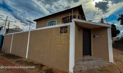 SOBRADO ESPAÇOSO E COMPLETO NA VILA PLANALTO – CAMPO GRANDE/MS