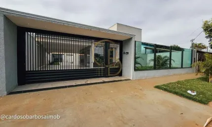 ESPAÇO, ESTILO E LAZER: CASA TÉRREA COM GOURMET E CASCATA