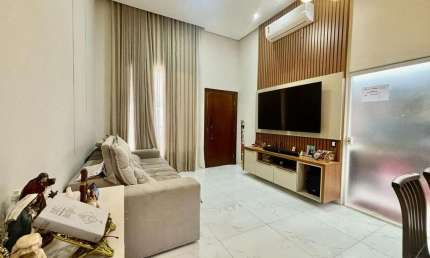Casa 3 Quartos à Venda na 407 Sul | Piscina e Energia Solar