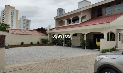 Casa com 10 quartos para alugar na Rua Carolina Vailatti, São Judas, Itajaí