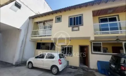 Casa Duplex em condomínio fechado em Marechal Hermes