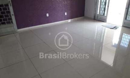 Casa à venda com 321,00m² e 3 quartos em Rocha Miranda, Rio de Janeiro - rj