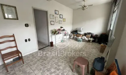 Casa à venda com 263,00m² e 6 quartos em Bento Ribeiro, Rio de Janeiro - RJ