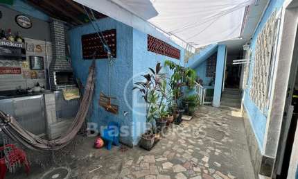 Casa de Vila à venda com 108² e 3 quartos em Irajá, Rio de Janeiro - RJ