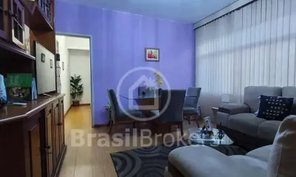 Apartamento òtimo no centro de Ramos com Elevador e vaga na escritura coberta e demarcada