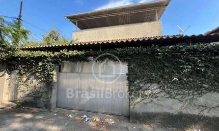 Casa com 4 quartos à venda na Rua Marechal Foch, Bonsucesso, Rio de Janeiro, 199 m2 por R$ 399.000