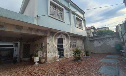 Casa duplex espaçosa, de 238m² em Higienópolis - RJ