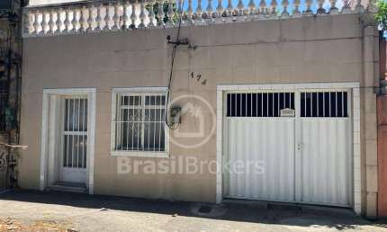 Casa duplex com 2 quartos em excelente localização no Engenho de Dentro
