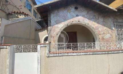 Casa de 2 quartos em vila, localizada em Quintino, Rio de Janeiro, RJ