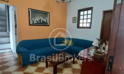 Apartamento tipo casa 4 quartos, 2 terraços próximo da Cinco Bocas