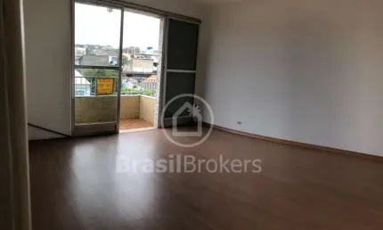 EXCELENTE APARTAMENTO DE 2 QUARTOS MAIS DEPENDÊNCIA DE EMPREGADA COMPLETA EM CORDOVIL .