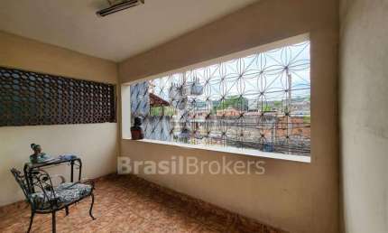 Casa à venda com 200,00m² e 4 quartos em Benfica, Rio de Janeiro - rj
