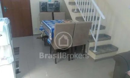 Casa de Vila à venda com 95,00m² e 3 quartos em Sampaio, Rio de Janeiro - rj