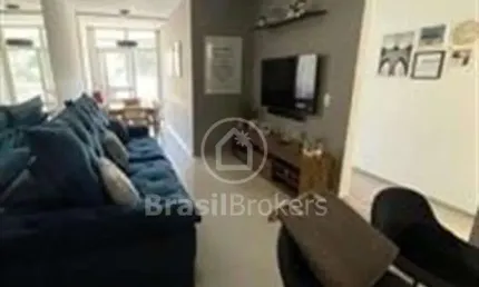 Ótimo apartamento  com varanda e boa localização !!!!
