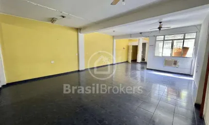 Prédio à venda na Rua Adolfo Bergamini, Engenho de Dentro, Rio de Janeiro